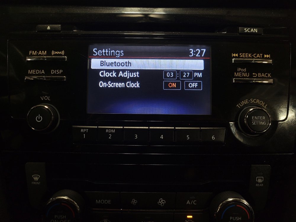 Used 2017 Nissan Rogue SV image 25