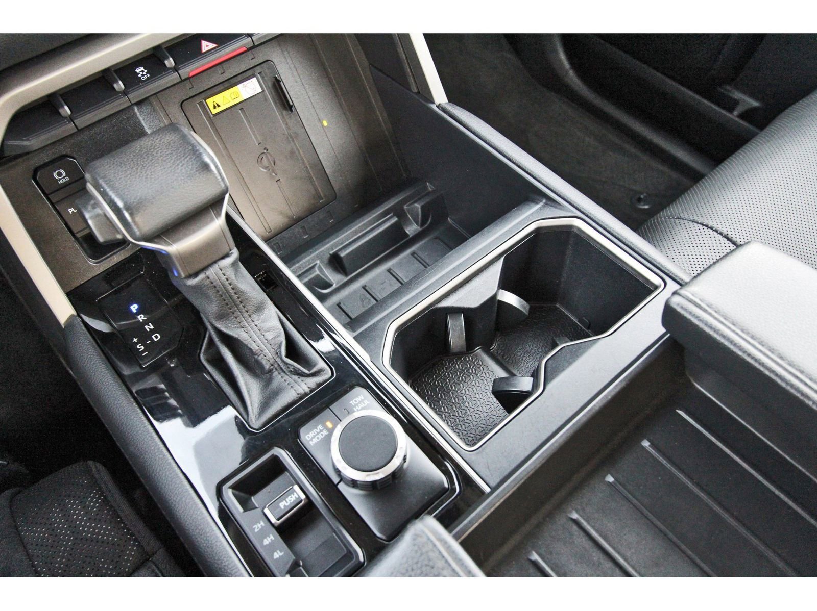 Used 2022 Toyota Tundra Limited w/ Power Package image 29