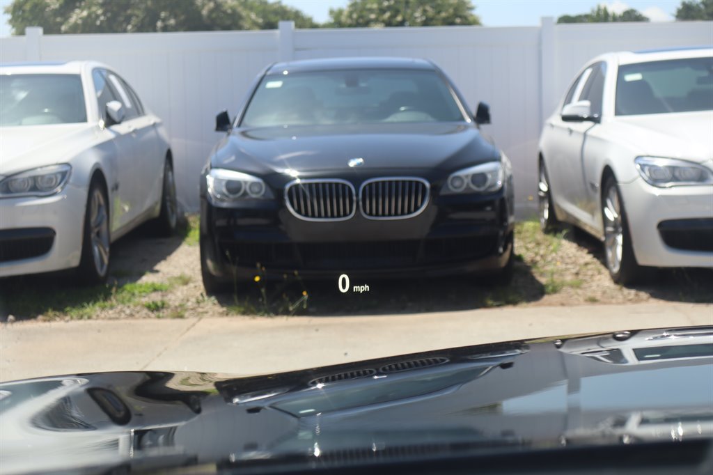 Used 2014 BMW 750Li xDrive AWD/4WD image 27