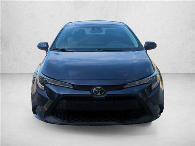 Used 2022 Toyota Corolla LE FWD image 2