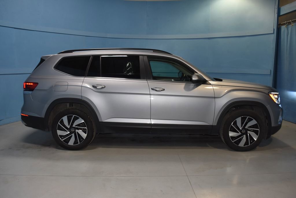 Certified 2025 Volkswagen Atlas SE image 19