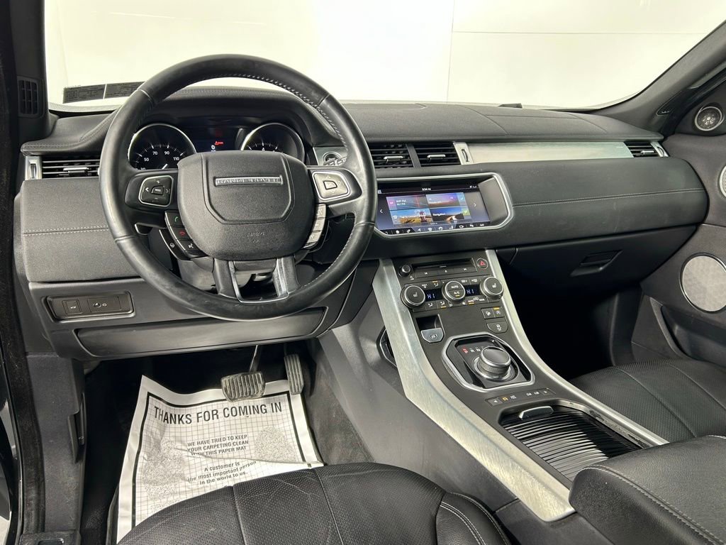 Used 2017 Land Rover Range Rover Evoque SE Premium image 18
