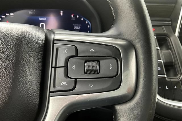 Used 2024 Chevrolet Suburban LT RWD image 12