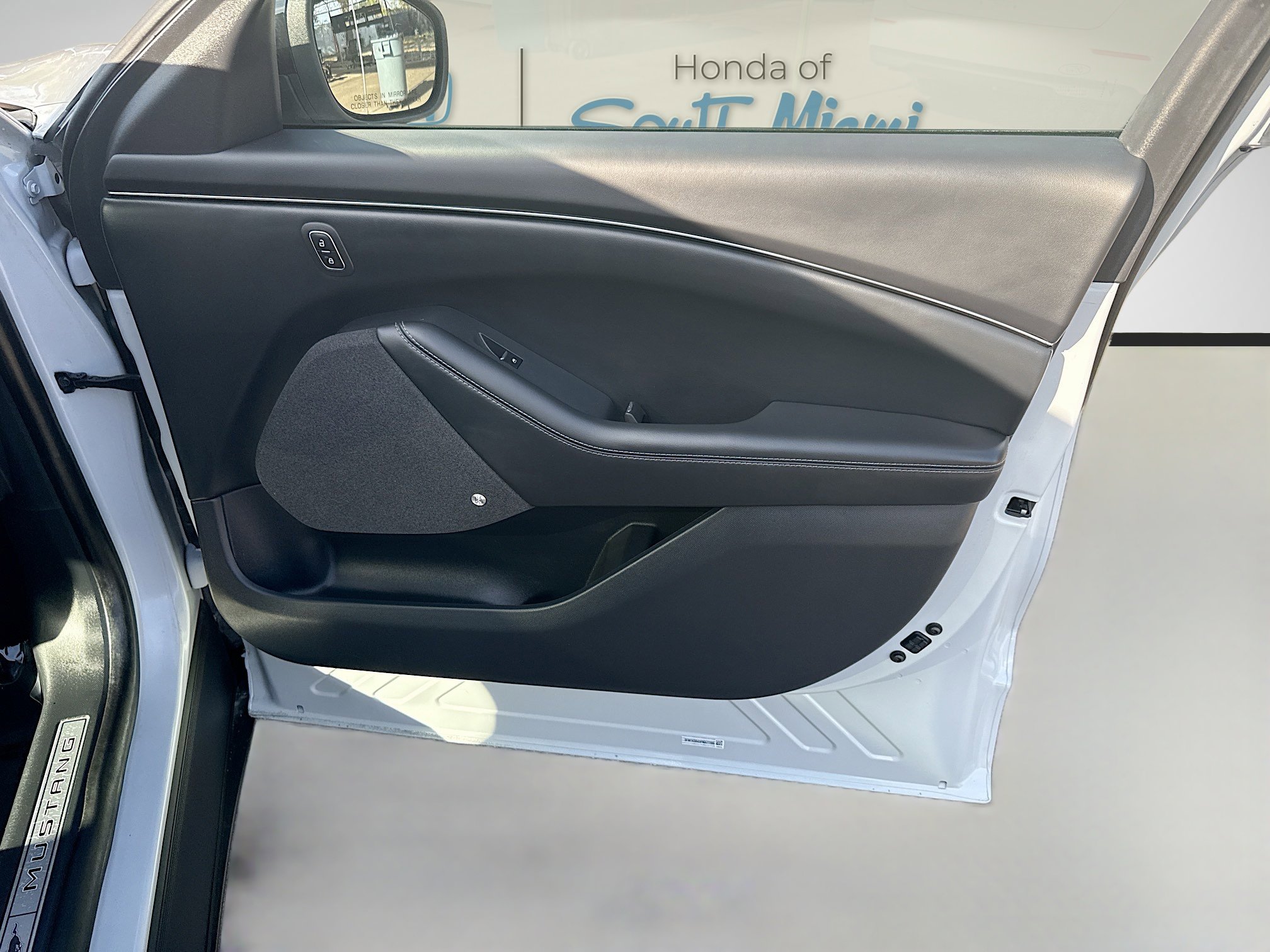 Used 2023 Ford Mustang Mach-E Premium image 34