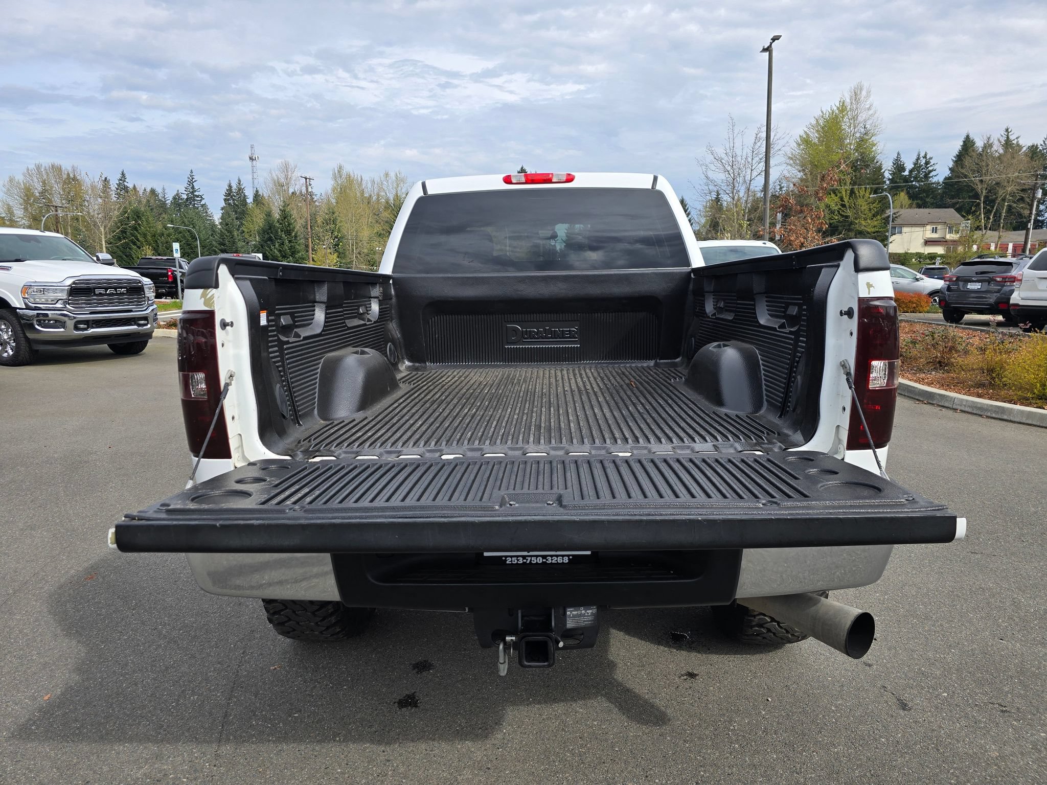 Used 2014 Chevrolet Silverado 2500 LT AWD/4WD image 9