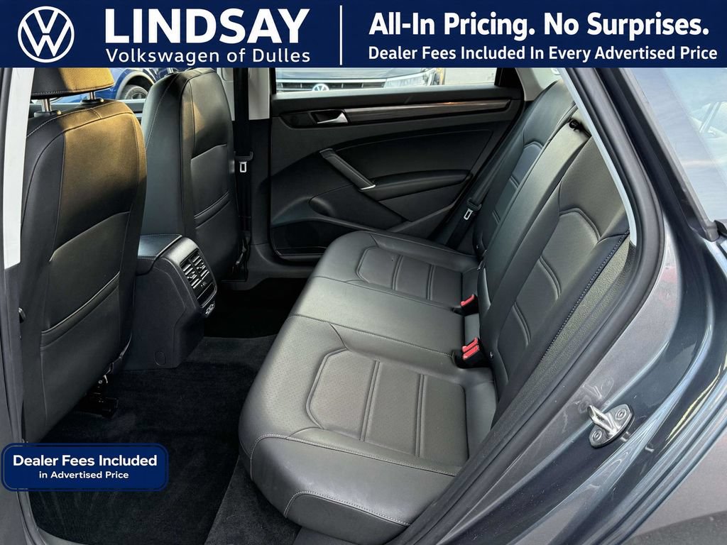 Used 2020 Volkswagen Passat 2.0T R-Line FWD image 14