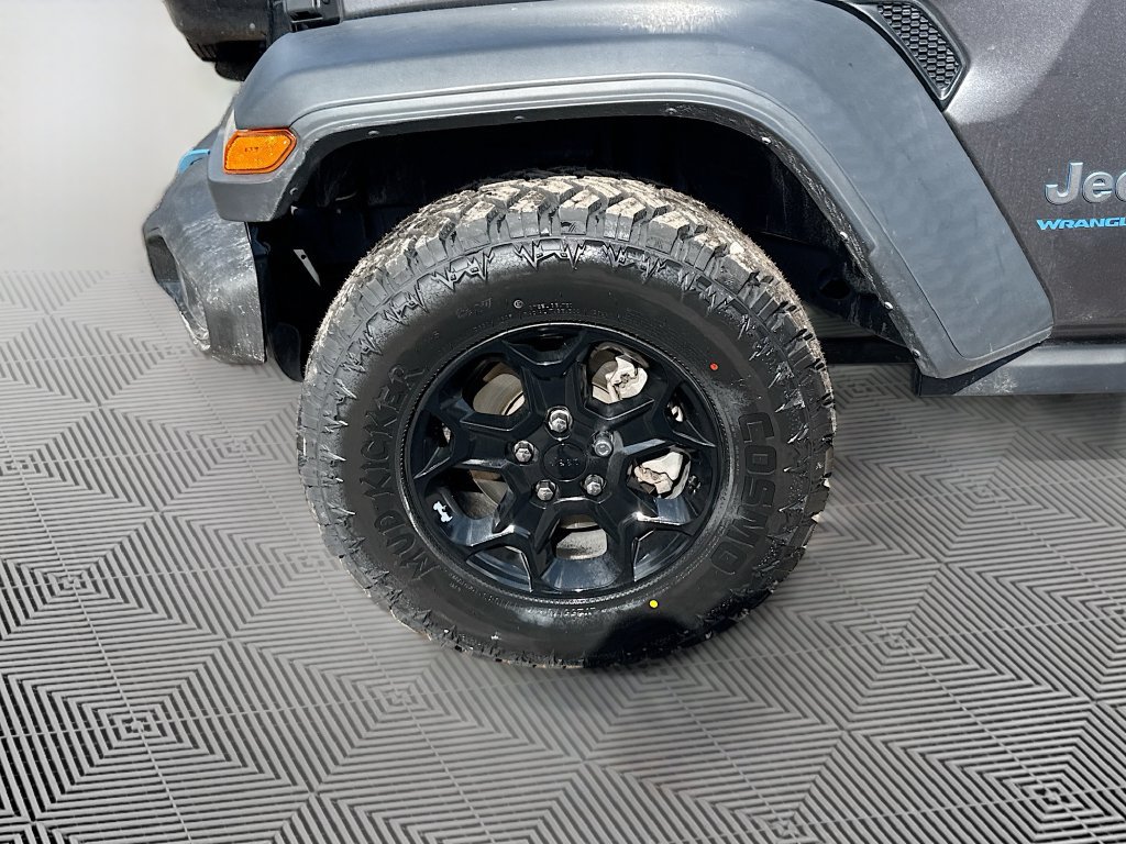 Certified 2023 Jeep Wrangler Unlimited w/ Convenience Group AWD/4WD image 34