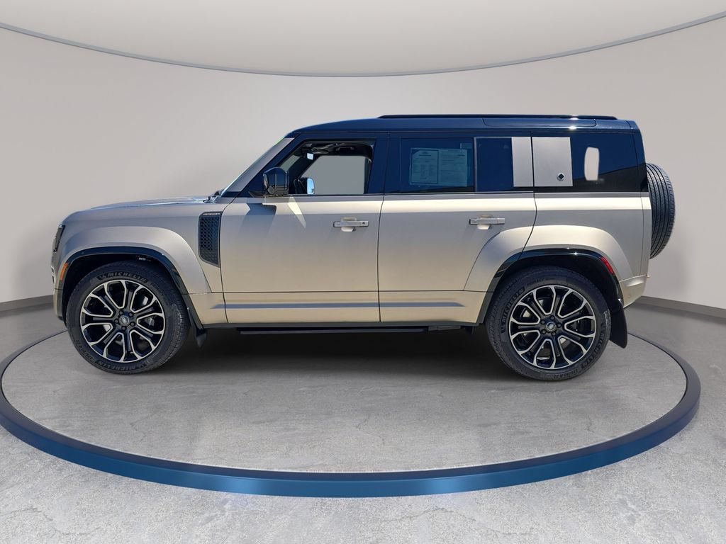 Certified 2025 Land Rover Defender 110 AWD/4WD image 8