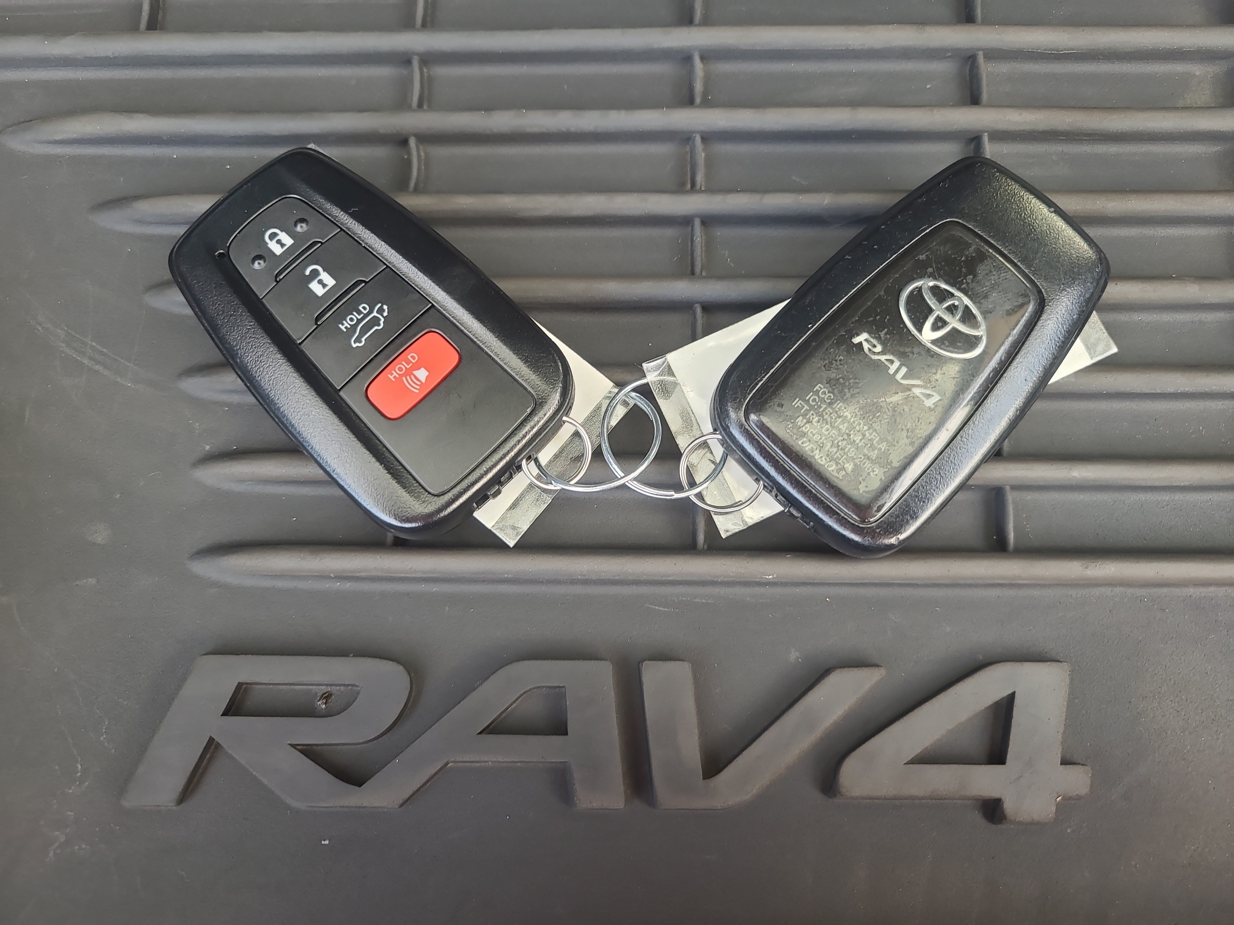 Certified 2024 Toyota RAV4 XSE w/ Advanced Technology Package AWD/4WD image 31