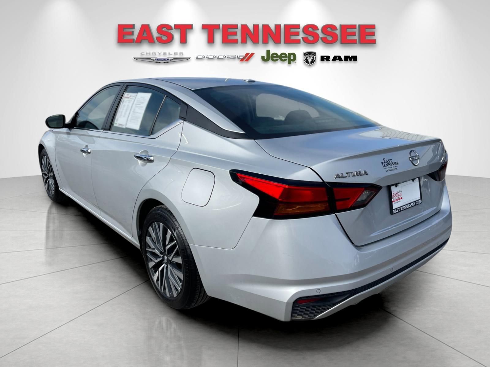 Used 2024 Nissan Altima 2.5 SV image 5