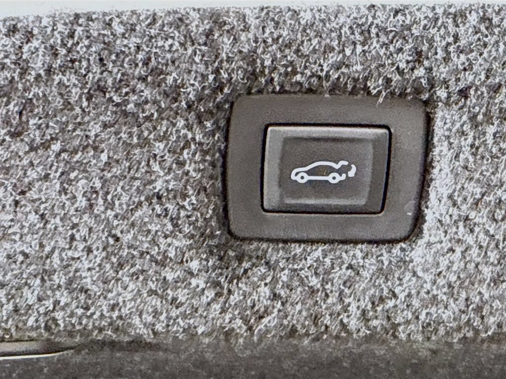 Used 2020 Cadillac CT6 Premium Luxury AWD/4WD image 31