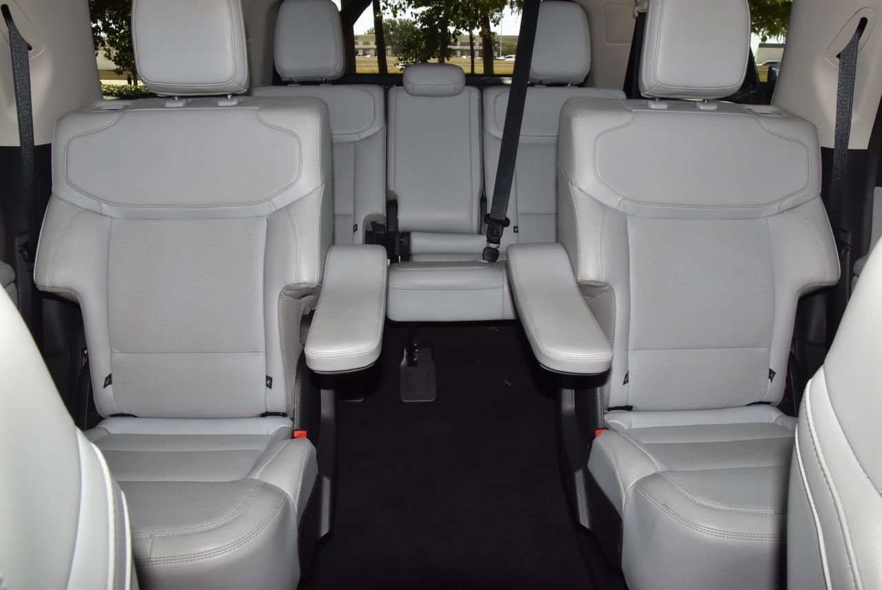 Certified 2025 Ford Expedition Max Platinum w/ Driver's Package AWD/4WD image 21