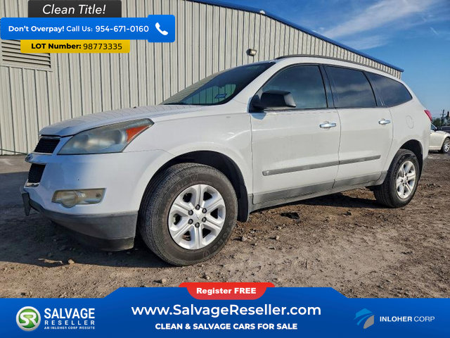 Used 2009 Chevrolet Traverse LS image 1