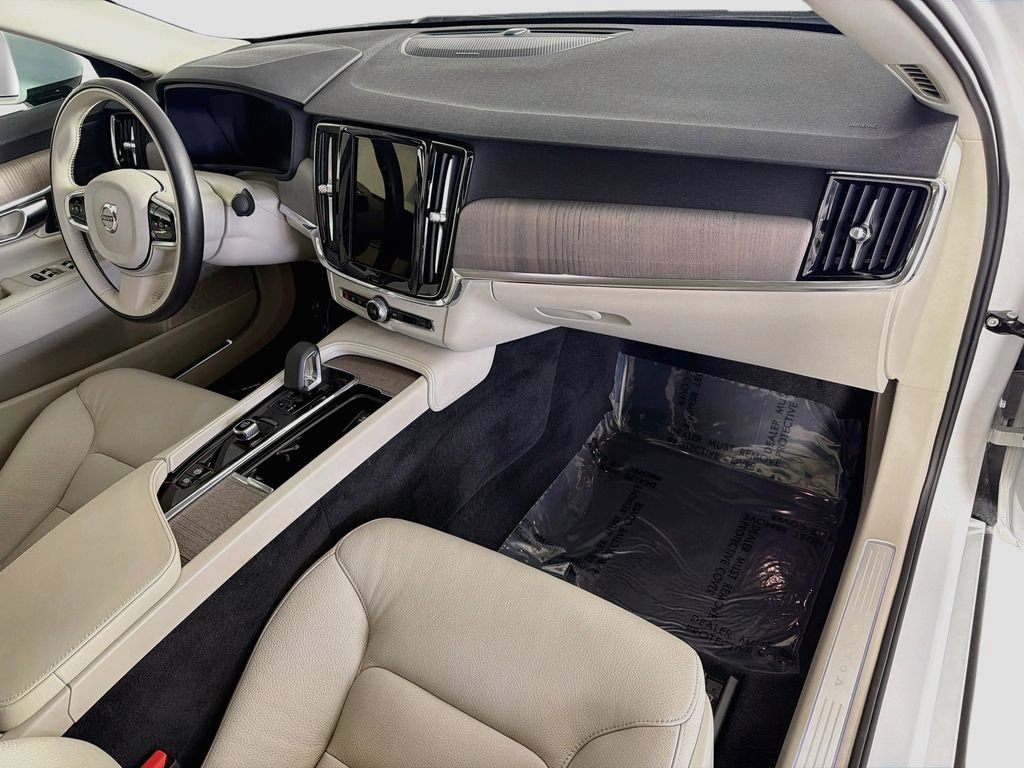 Certified 2023 Volvo S90 B6 Plus w/ Protection Package Premier AWD/4WD image 31