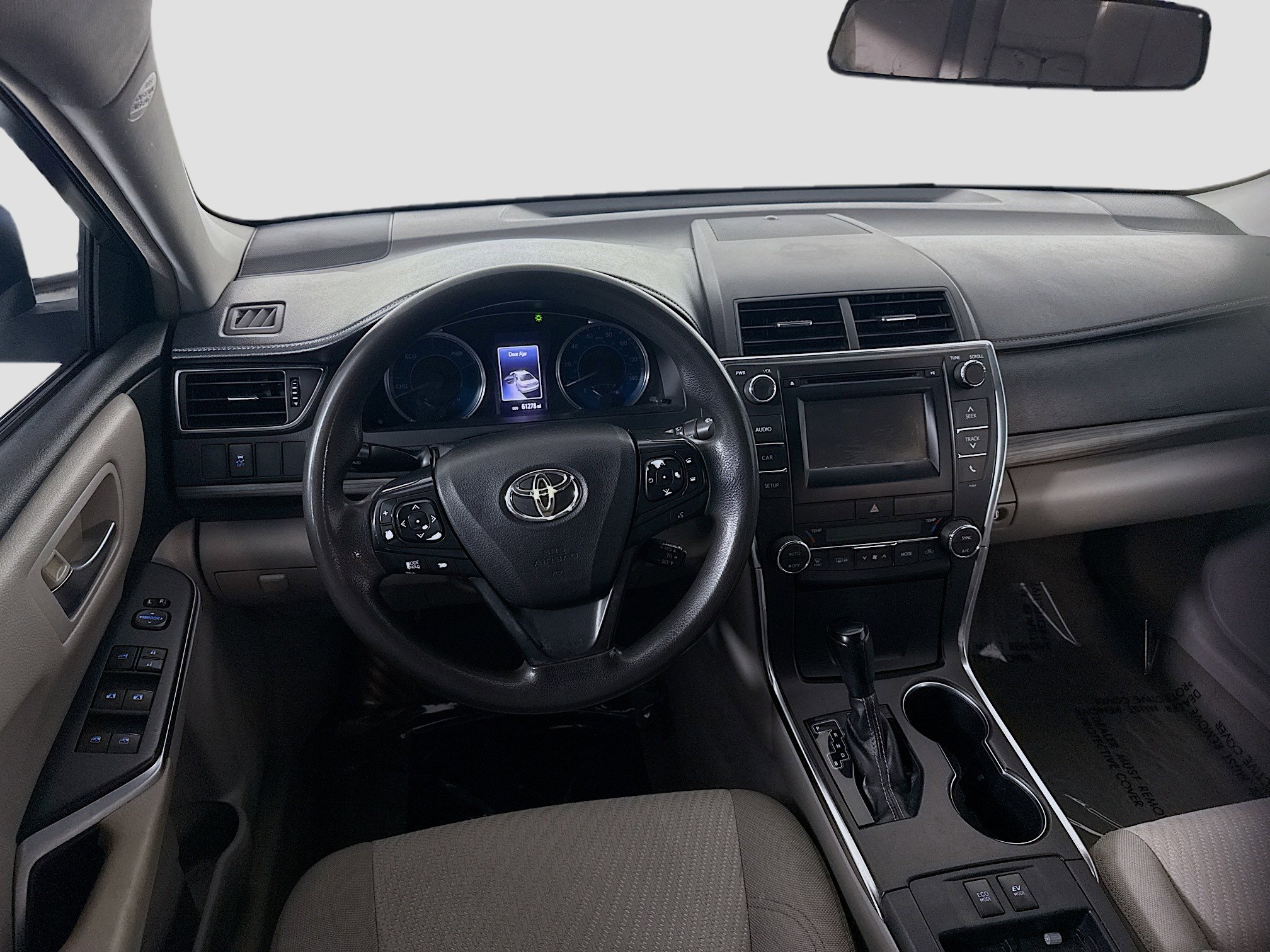 Used 2016 Toyota Camry LE image 17