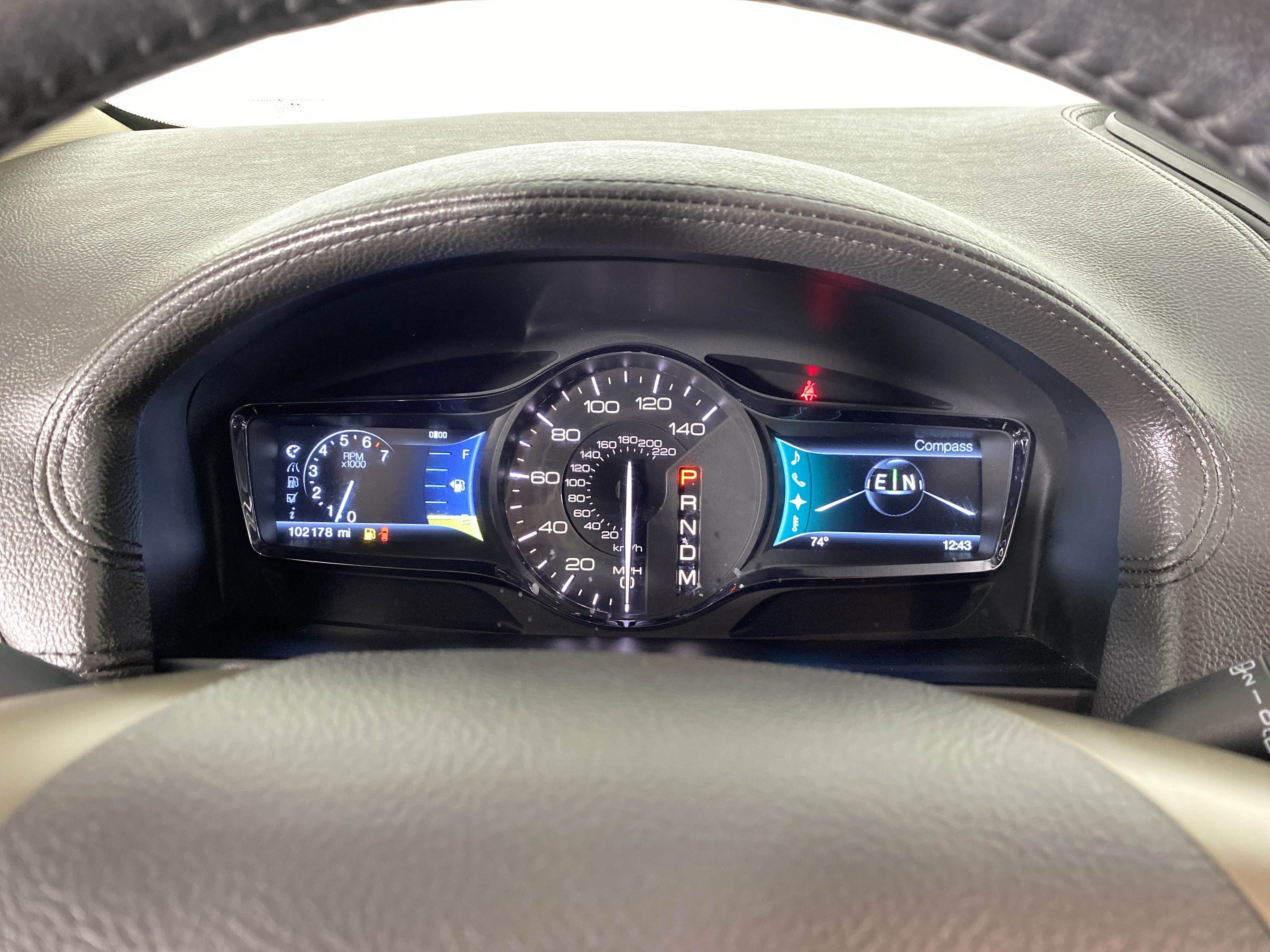 Used 2012 Lincoln MKX AWD image 18