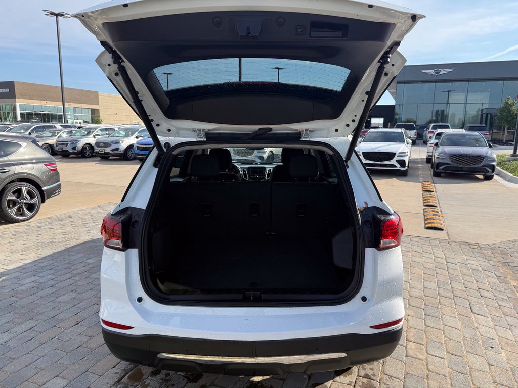 Used 2024 Chevrolet Equinox LT FWD image 21