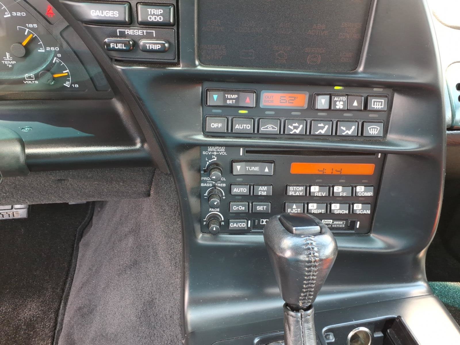 Used 1996 Chevrolet Corvette Coupe RWD image 26