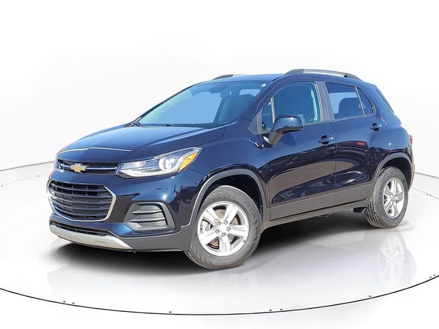 Used 2022 Chevrolet Trax LT w/ LT Convenience Package image 1