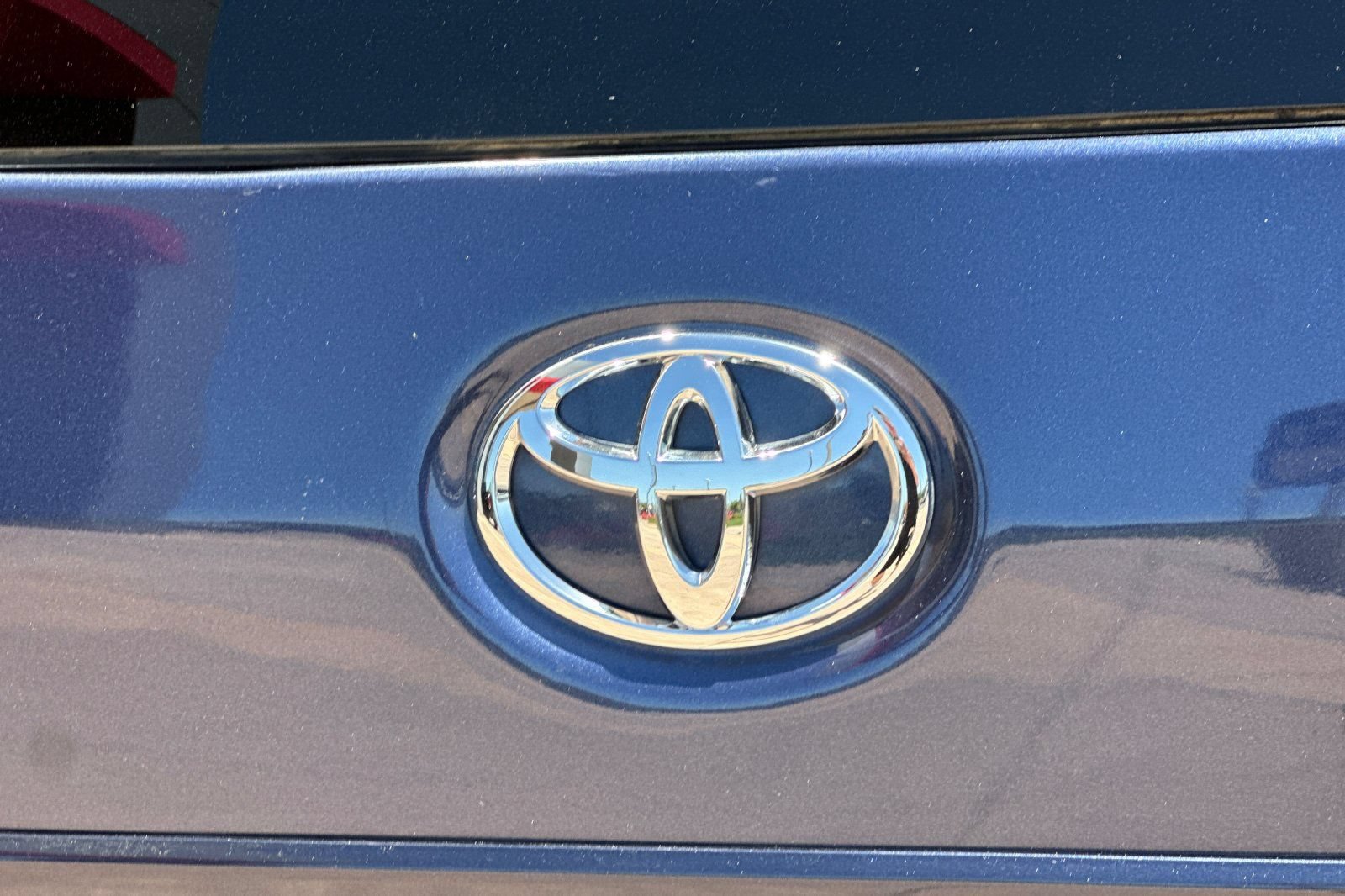 Certified 2018 Toyota Sienna LE w/ Carpet Mat Package FWD image 33