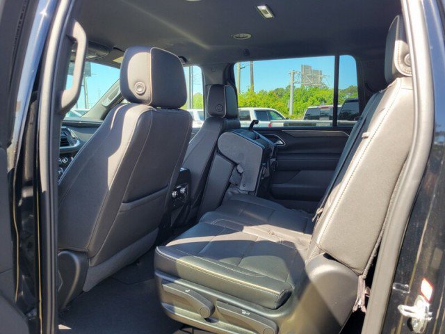 Used 2022 GMC Yukon XL SLT AWD/4WD image 25