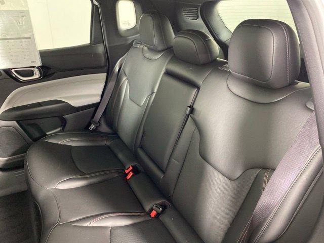 Used 2023 Jeep Compass Limited w/ Sun and Sound Group AWD/4WD image 33