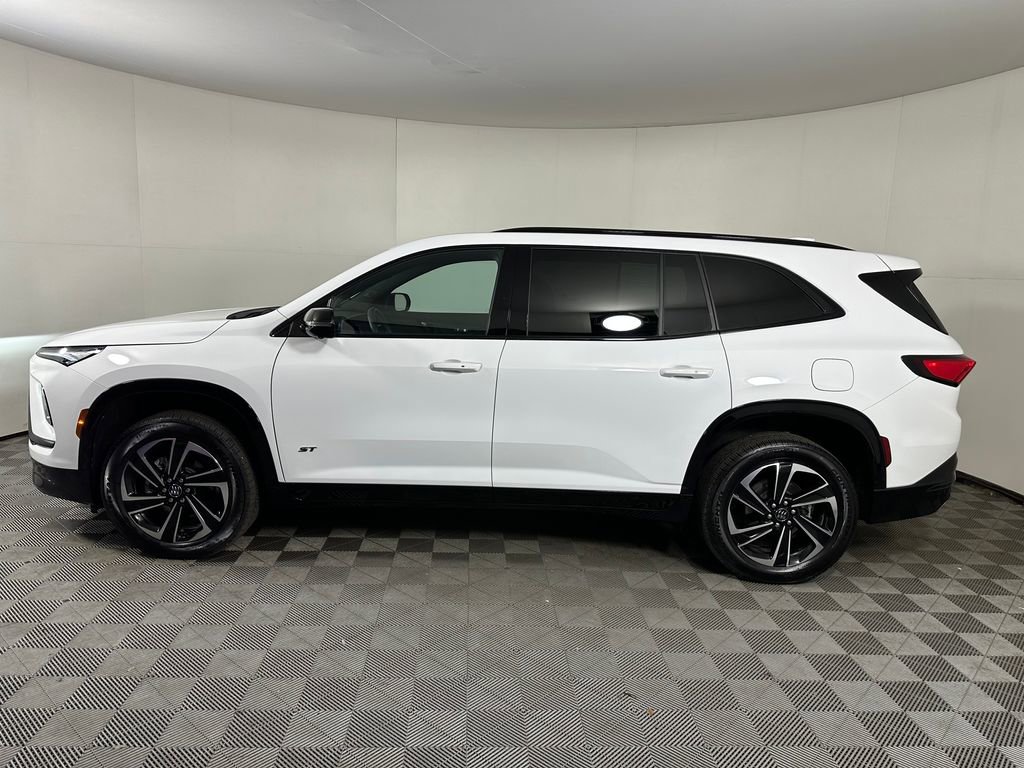 Used 2025 Buick Enclave Sport Touring w/ Trailering Package, 5000 lbs. AWD/4WD image 2