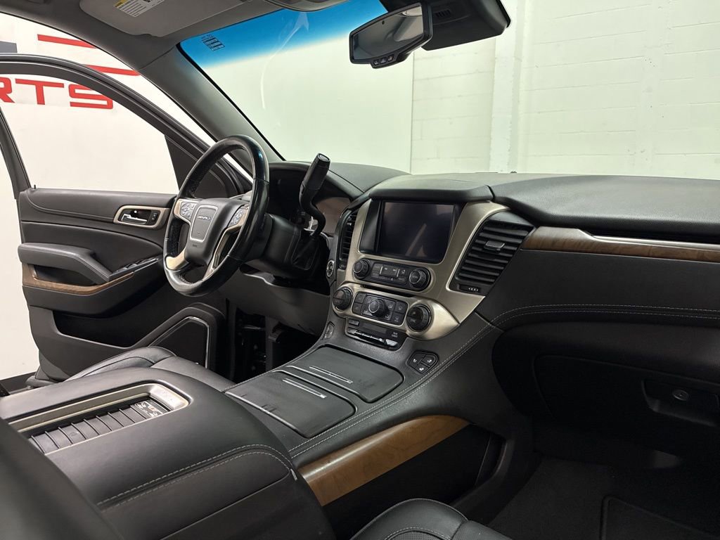 Used 2019 GMC Yukon XL Denali w/ Denali Ultimate Package RWD image 28