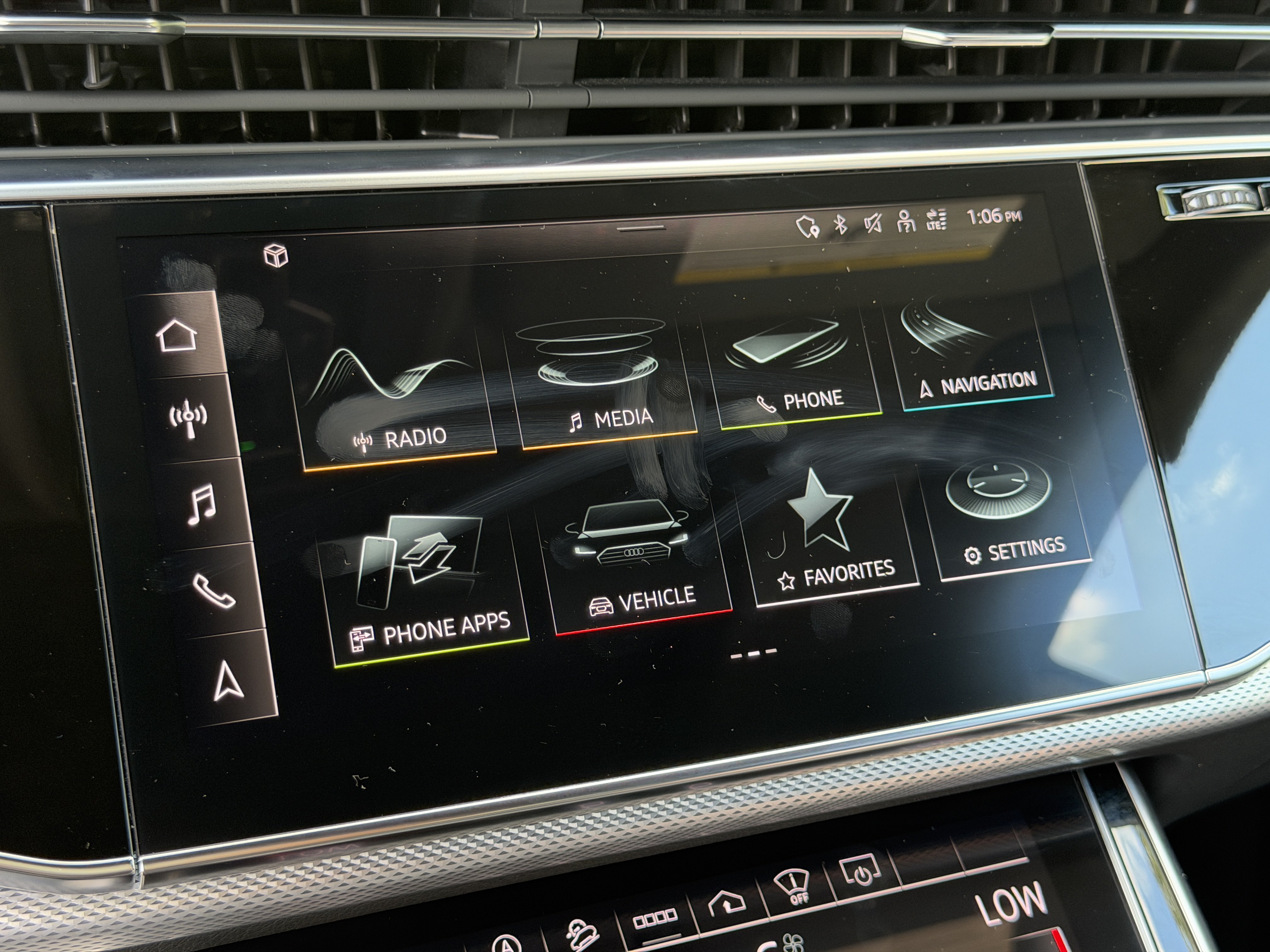 Used 2021 Audi SQ8 Prestige AWD/4WD image 25