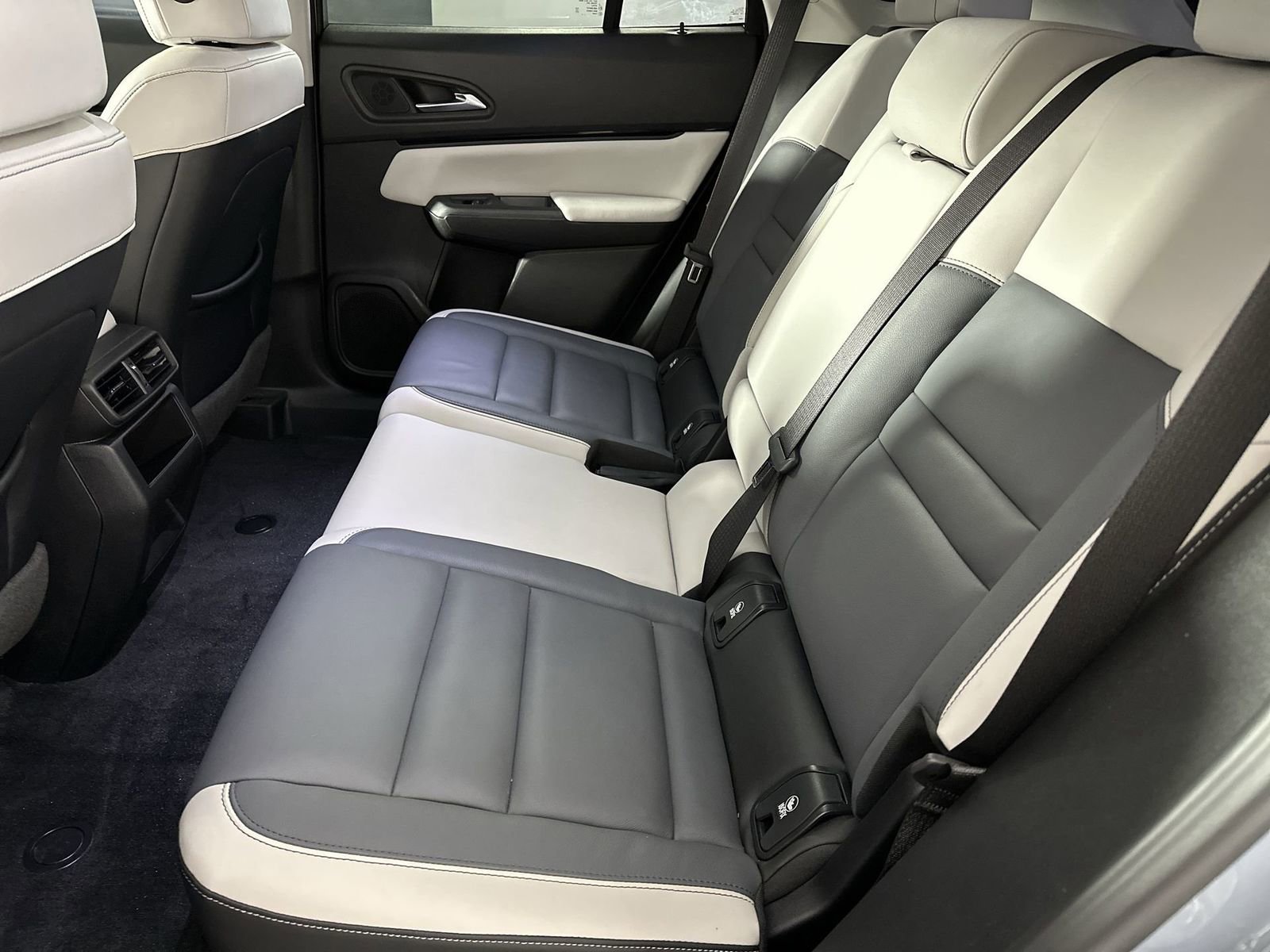 Used 2024 Honda Prologue Touring image 27