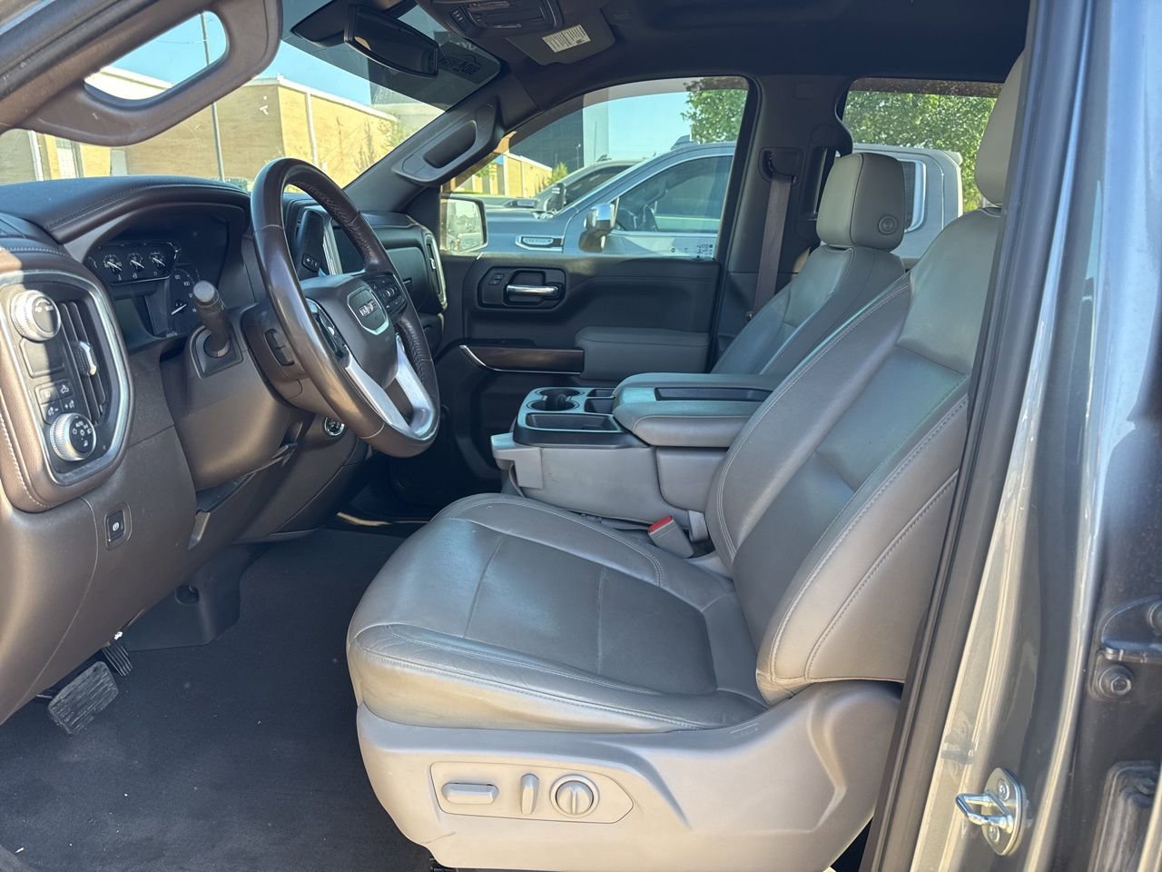 Used 2020 GMC Sierra 1500 SLT image 7