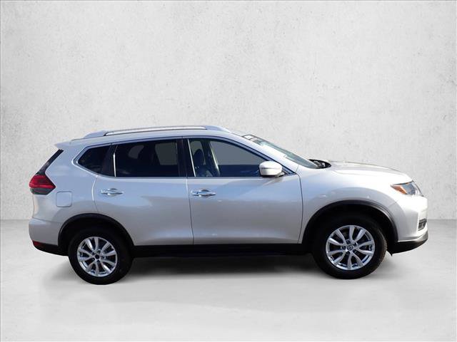Used 2017 Nissan Rogue SV AWD/4WD image 5