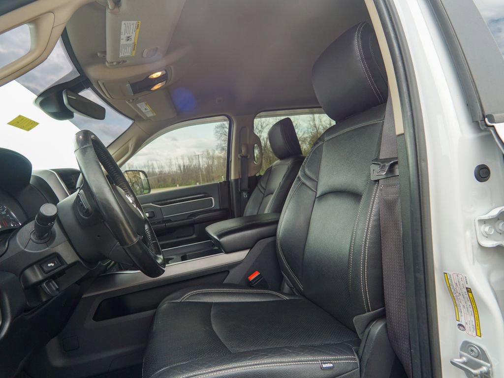 Used 2019 RAM 3500 Big Horn image 21