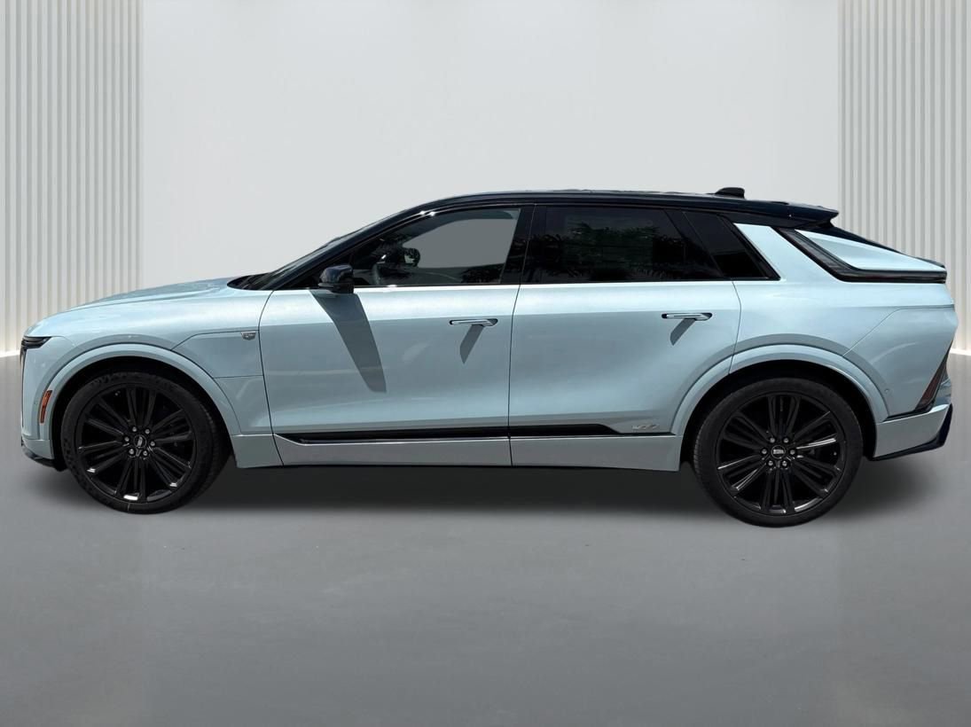 New 2026 Cadillac Lyriq V image 8