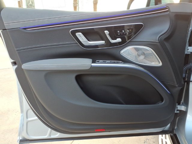 Certified 2023 Mercedes-Benz EQS 450+ SUV image 12