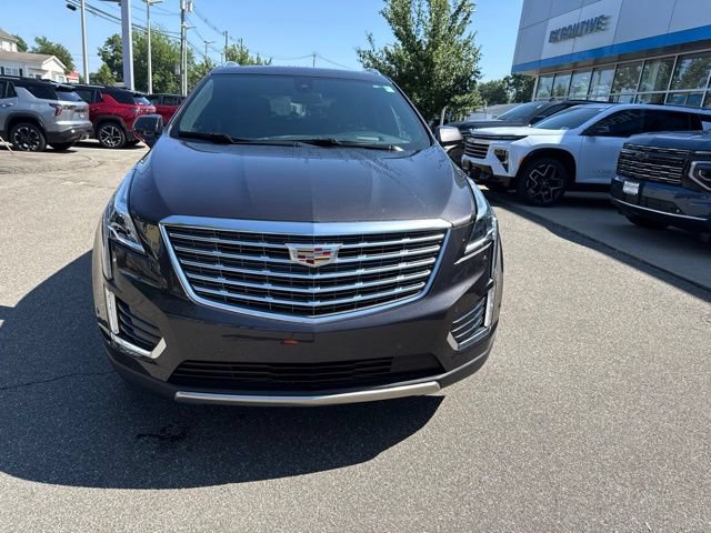 Used 2017 Cadillac XT5 Platinum w/ Driver Assist Package AWD/4WD image 3