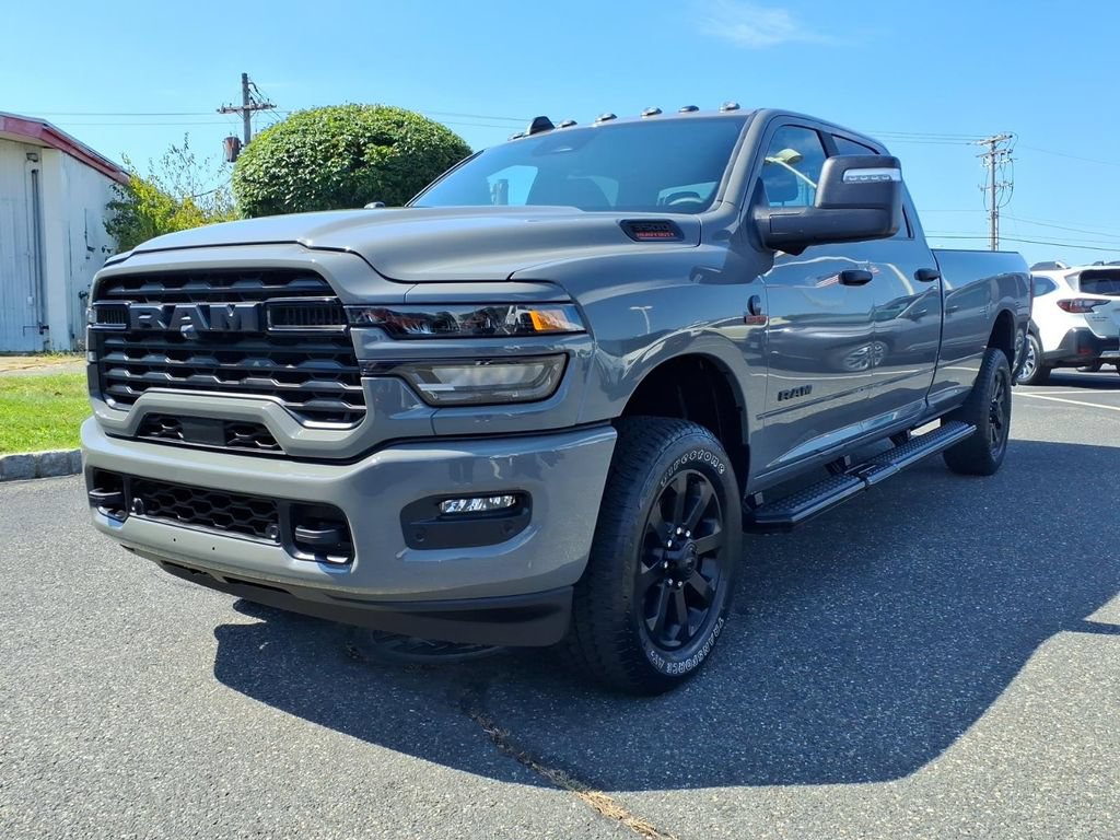 Certified 2026 RAM 3500 Big Horn AWD/4WD image 3