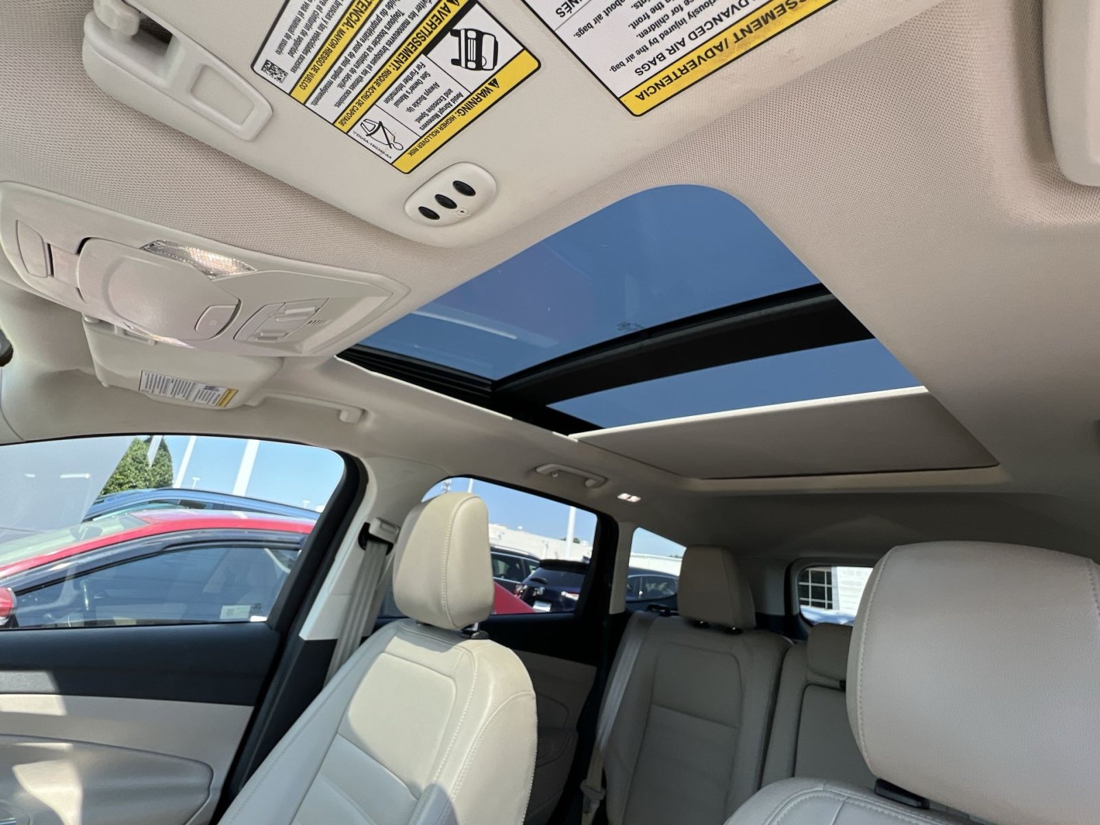 Used 2018 Ford Escape Titanium w/ Ford Safe & Smart Package AWD/4WD image 21