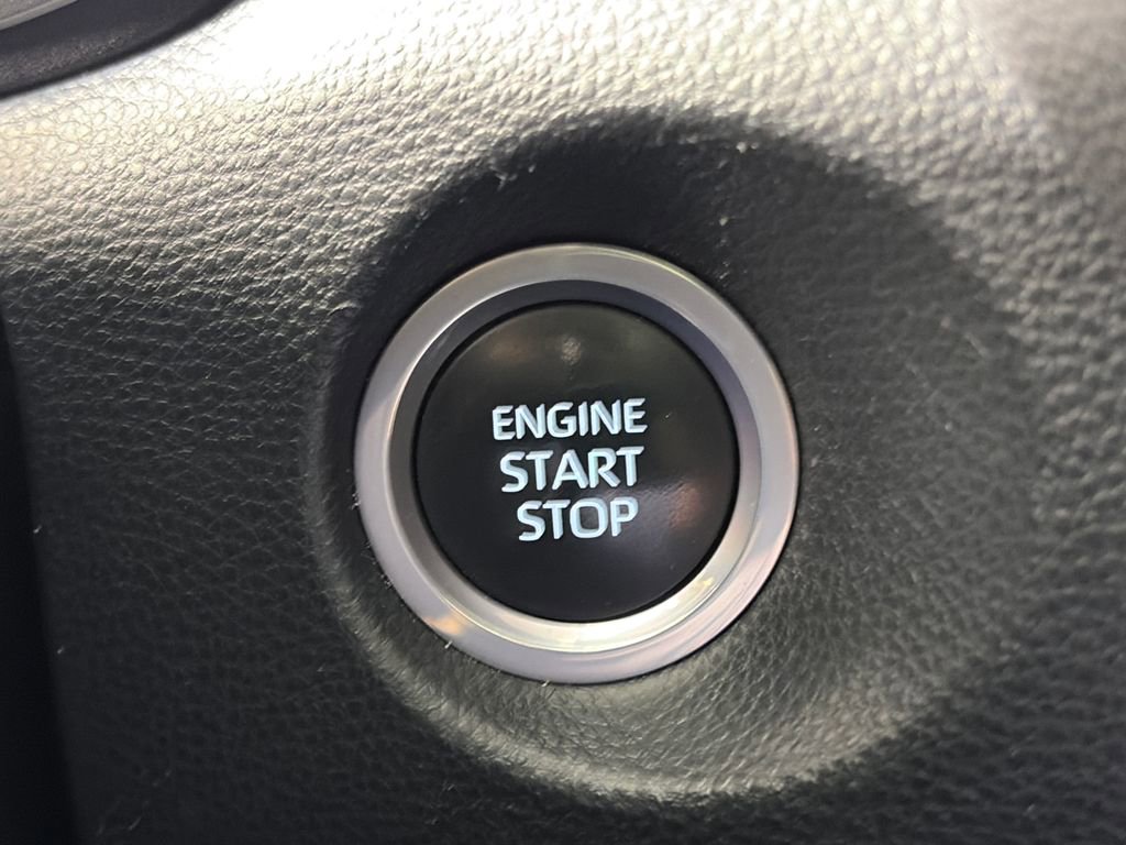 Used 2023 Toyota Corolla Cross XLE w/ Convenience Package AWD/4WD image 23