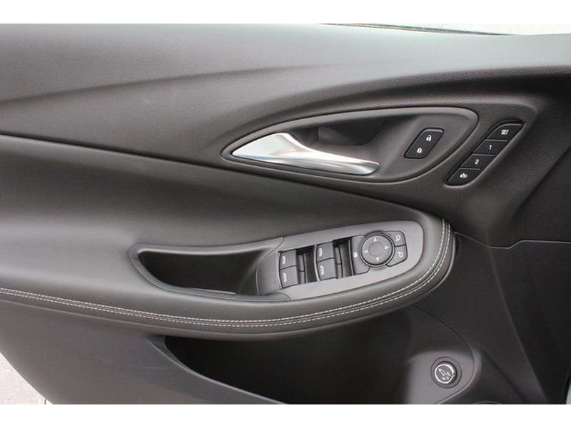 New 2026 Buick Encore GX Avenir w/ Avenir Technology Package image 17