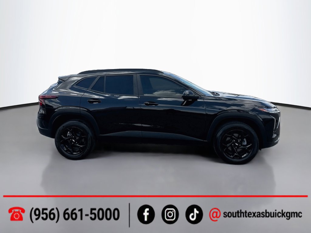 Used 2025 Chevrolet Trax LT w/ Driver Confidence Package FWD image 9