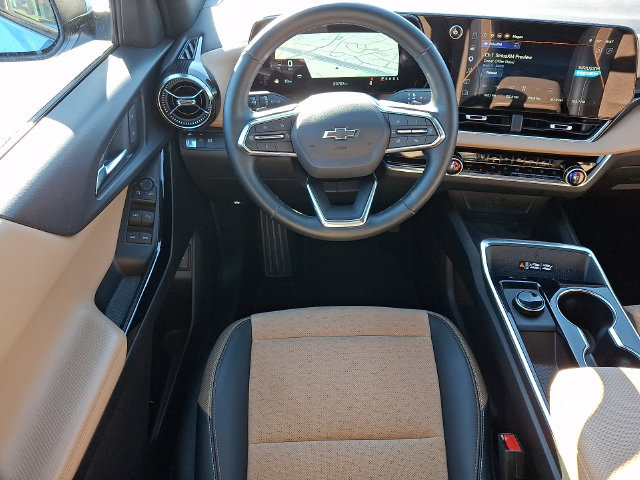 Used 2025 Chevrolet Equinox ACTIV FWD image 11