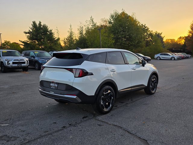 New 2026 Kia Sportage S image 7