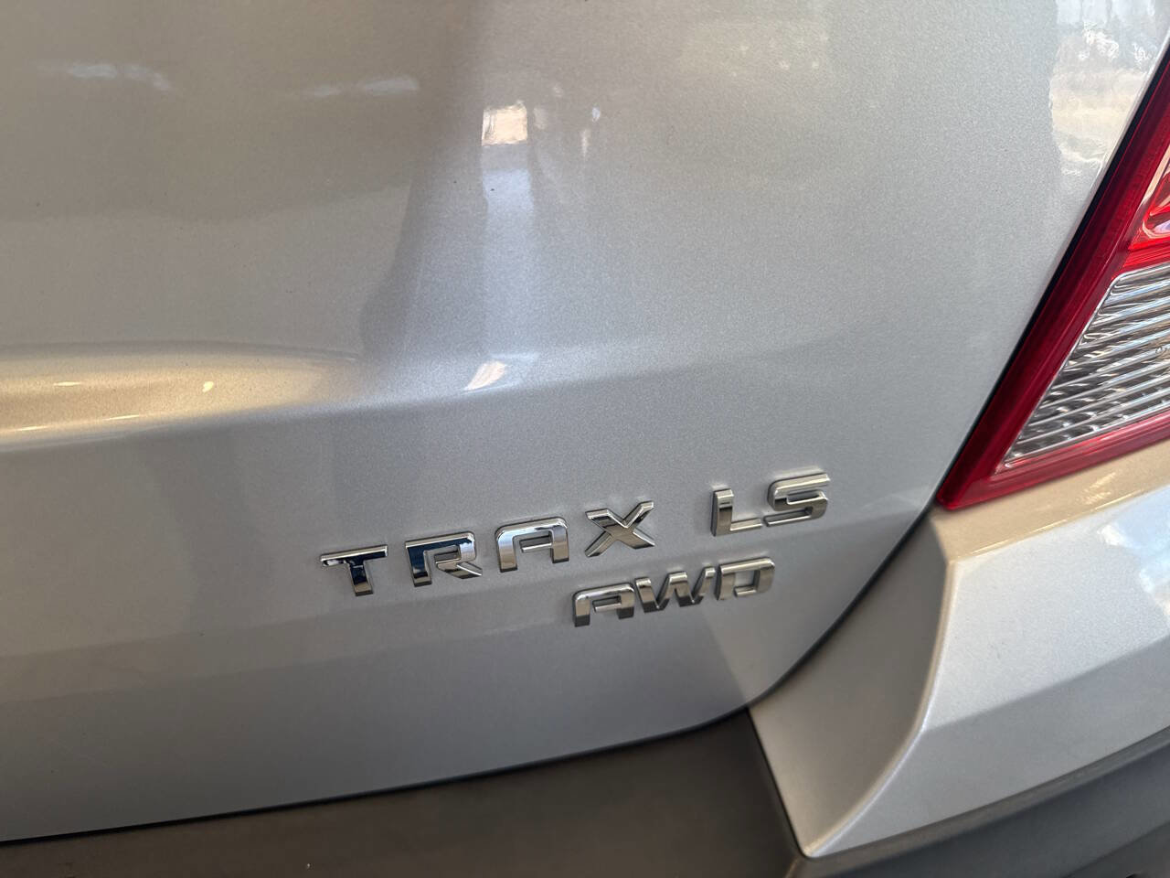 Used 2016 Chevrolet Trax LS AWD/4WD image 14