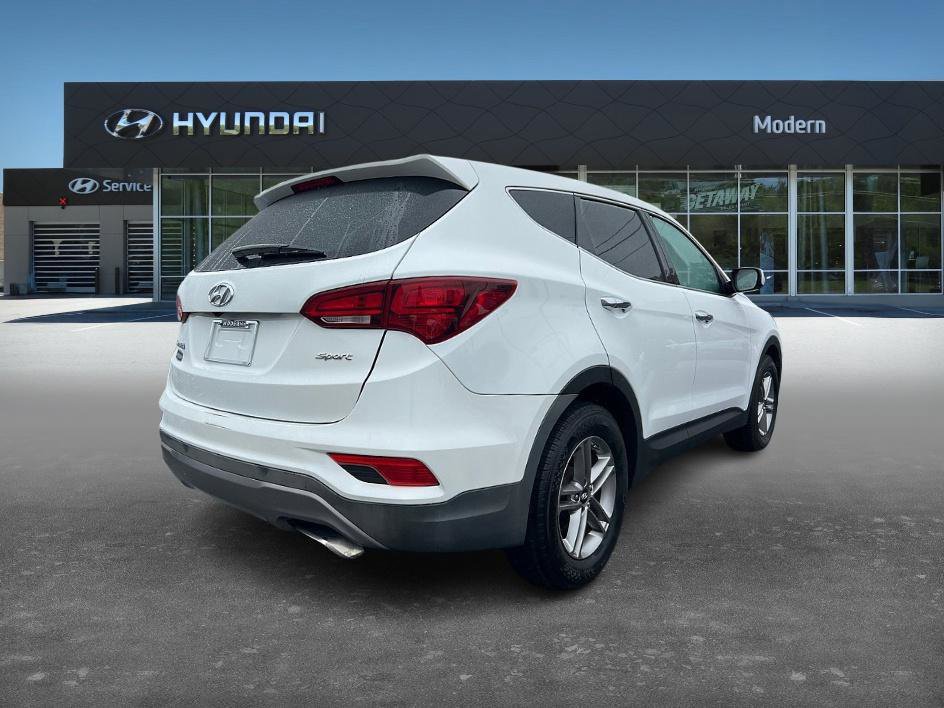 Used 2017 Hyundai Santa Fe Sport image 3