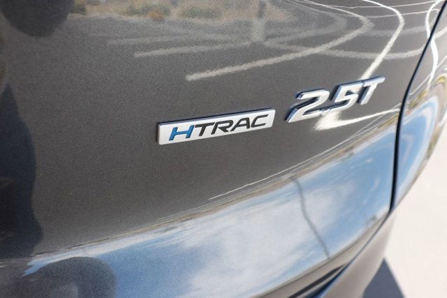 Used 2023 Hyundai Santa Fe Limited image 8