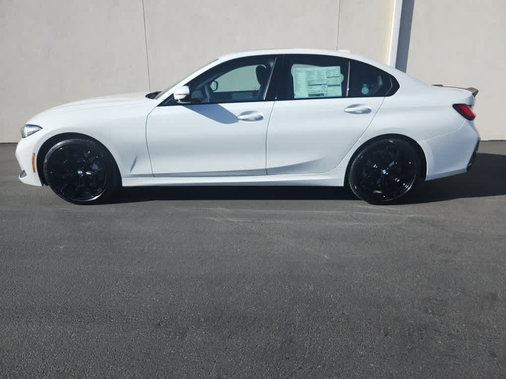 New 2026 BMW 330i Sedan w/ M Sport Package RWD image 4