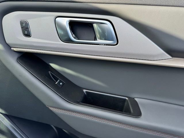 New 2026 Ford Explorer Active image 22
