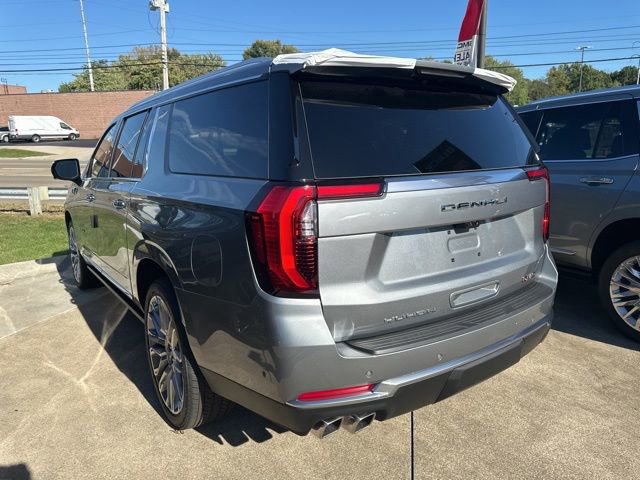New 2026 GMC Yukon XL Denali w/ Denali Reserve Package image 9