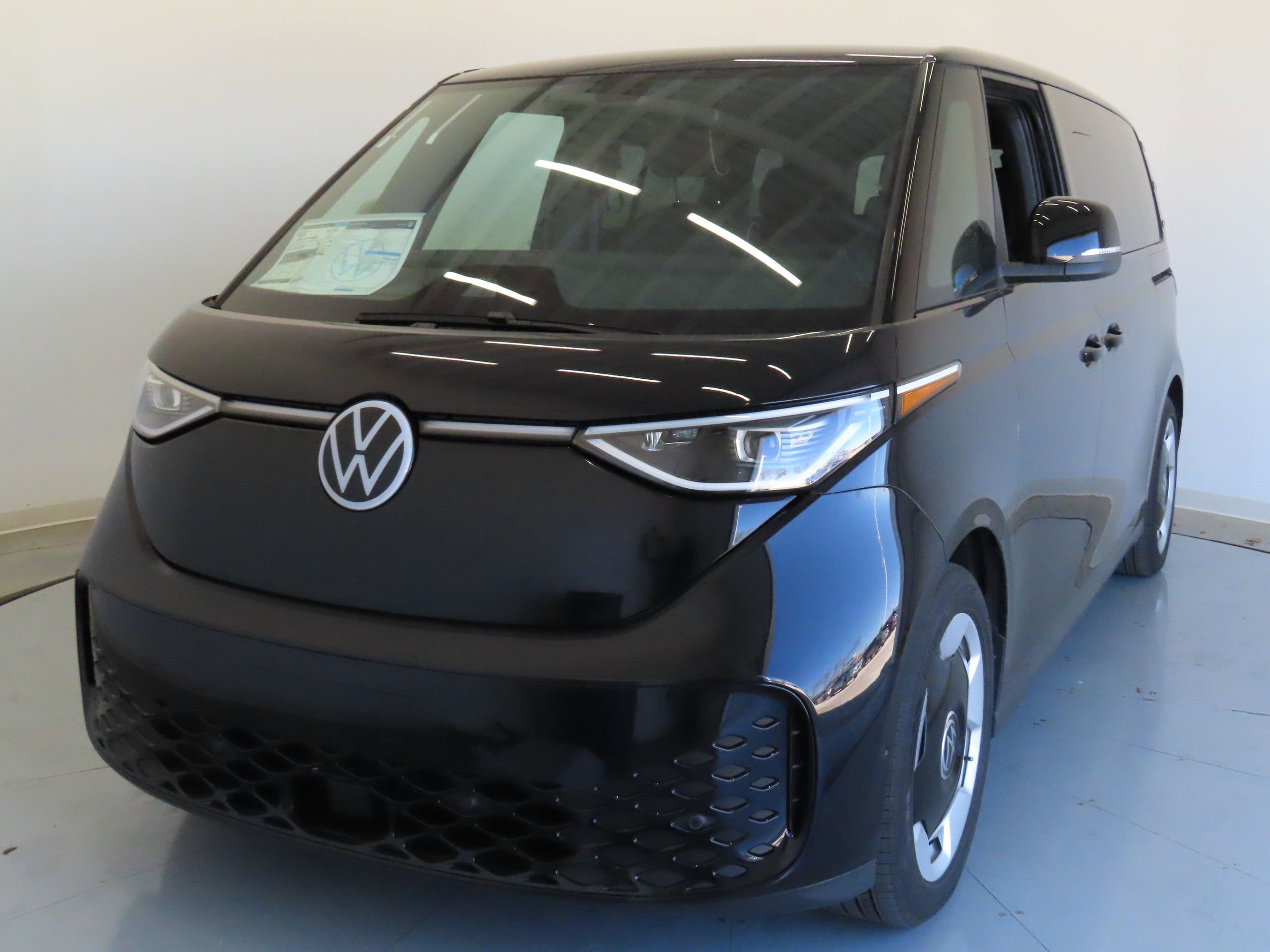 New 2025 Volkswagen ID. Buzz Pro S image 9